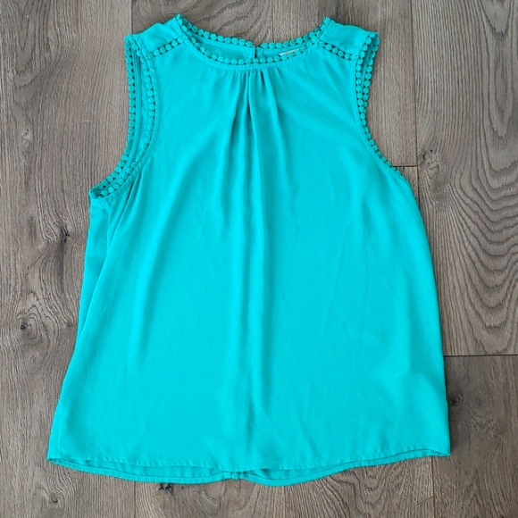 Darling blouse with lace detail - Picture 1 of 4